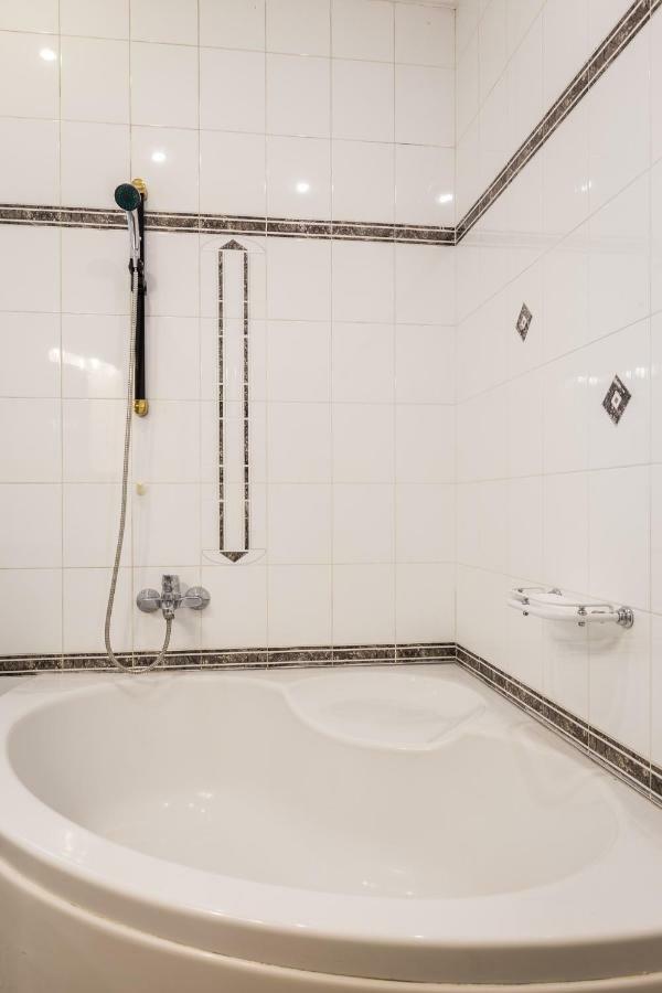 Classy 2 Bedroom Apartment Near Acropolis & Metro Atény Exteriér fotografie